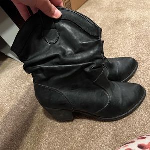 Mudd boots size 10